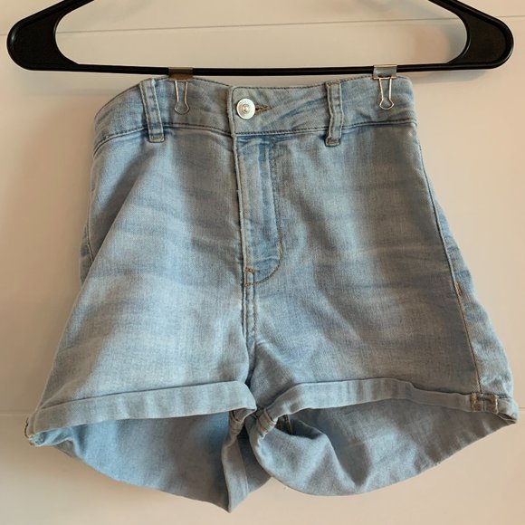 H&M Light Denim Blue Slim Fit Shorts - Picture 1 of 3